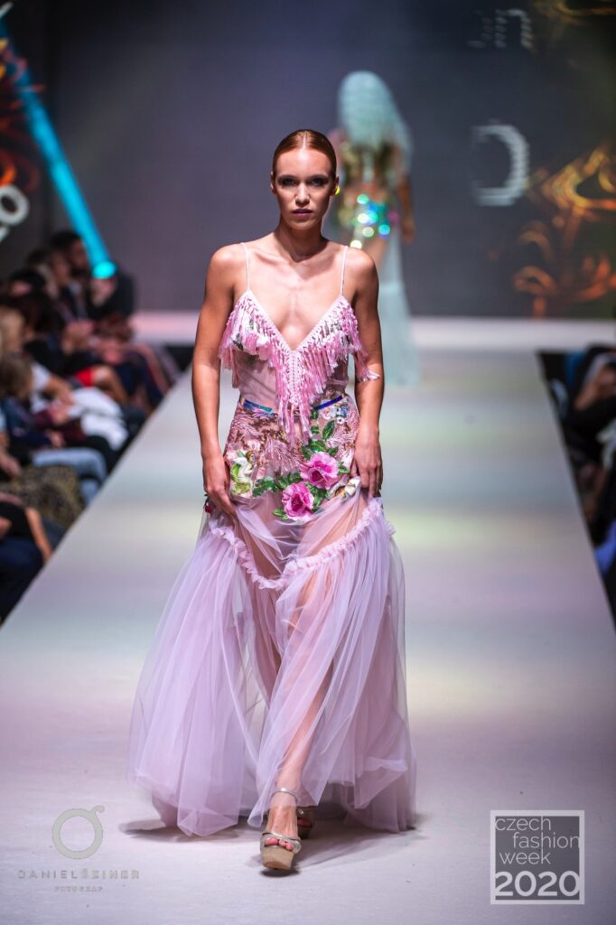 Iveta Maurerova - runway